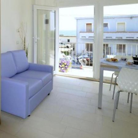 Virgola Zero Holiday Beach Apartment ปอร์โต โปเตนซา ปีเชนา ภายนอก รูปภาพ