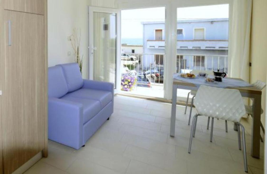 Virgola Zero Holiday Beach Apartment ปอร์โต โปเตนซา ปีเชนา ภายนอก รูปภาพ